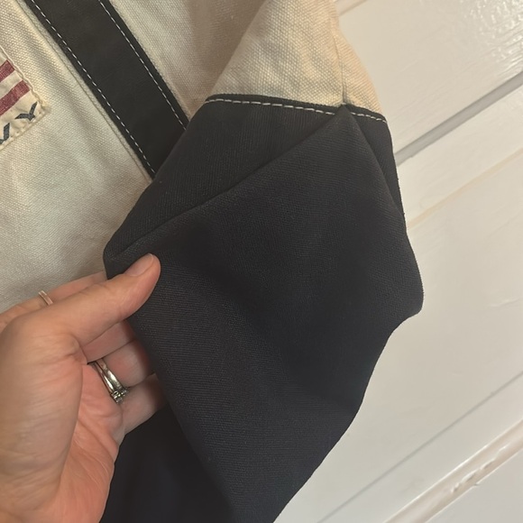 Old Navy Navy and Cream Canvas Tote with Flag Design - Picture 3 of 6